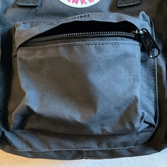 Fjallraven Kånken Mini 7L Backpack, Black, 23561 - Picture 3 of 12